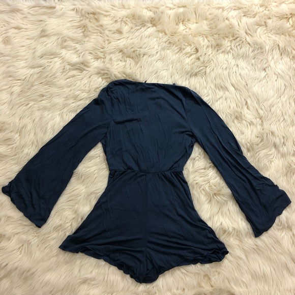 NSR ‘Julienne’ Bell Sleeve Wrap Romper - Picture 5 of 9
